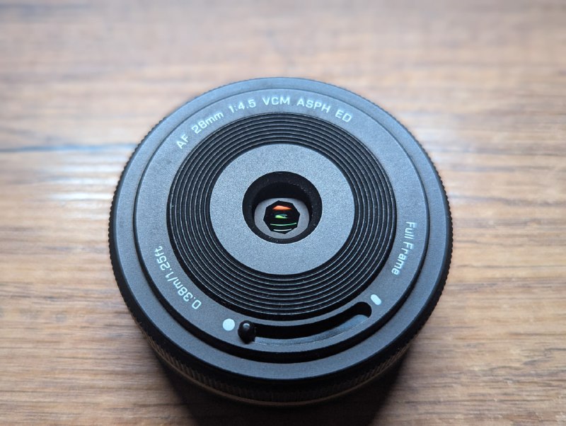 Объектив Viltrox 28mm f/4.5 E-Mount 2
