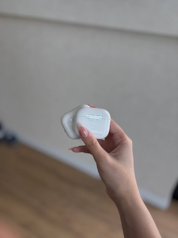 iPhone 12, Apple Pencil Pro, AirPods 3, Nintendo Switch 7