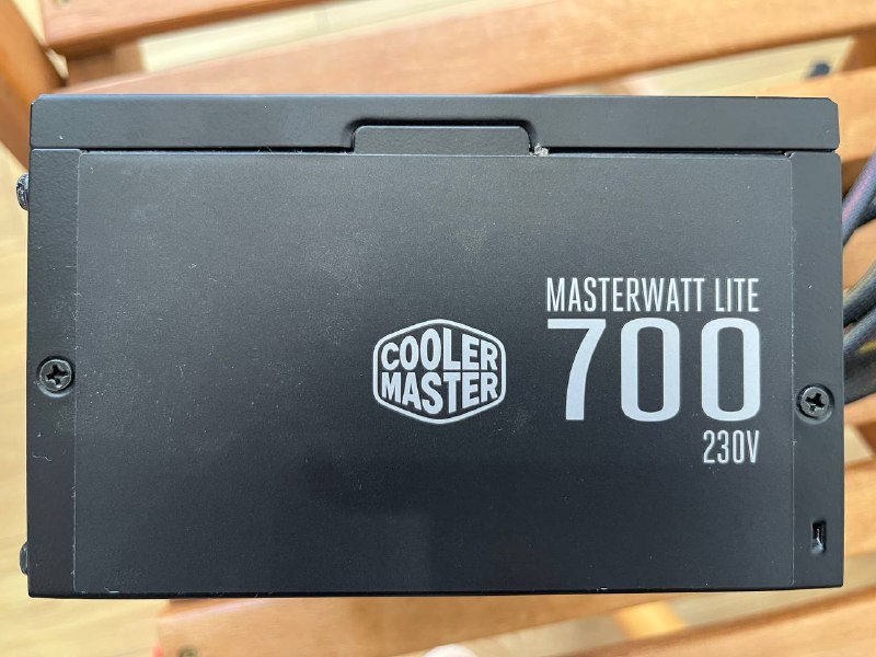 Блок питания Cooler Master MasterWatt Lite 700W 4