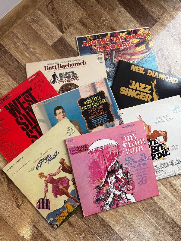 Коллекция виниловых пластинок саундтрек альбомов 50-80х годов