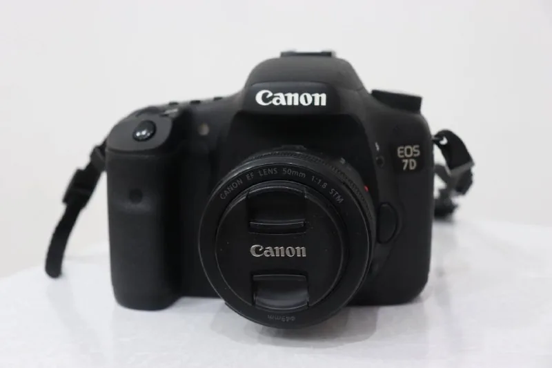 Canon EOS 7D, объективы, вспышка 1