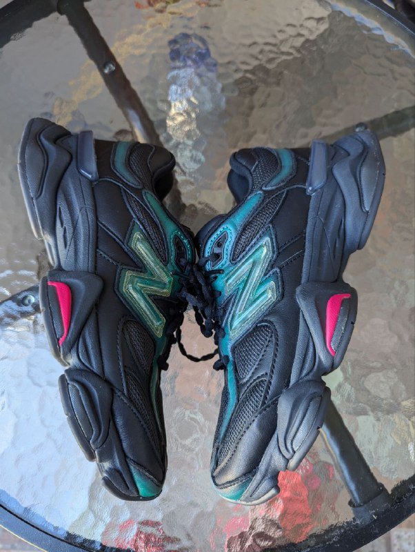 Женские кроссовки New Balance 9060 4