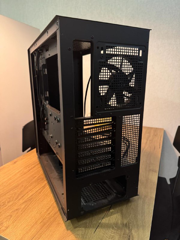 Кейс DeepCool Mini-ITX Micro-ATX ATX E-ATX 5