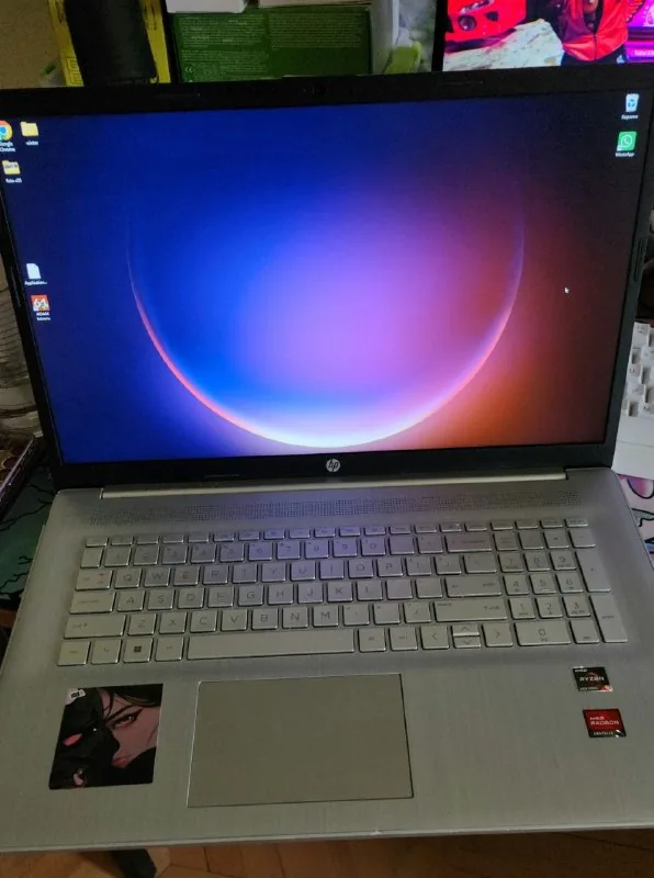HP 17cp0700dx ноутбук 1