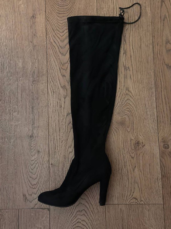 Соковыжималка, йогуртница, кожаный плащ, мольберт, косметика, сапоги на каблуке 8