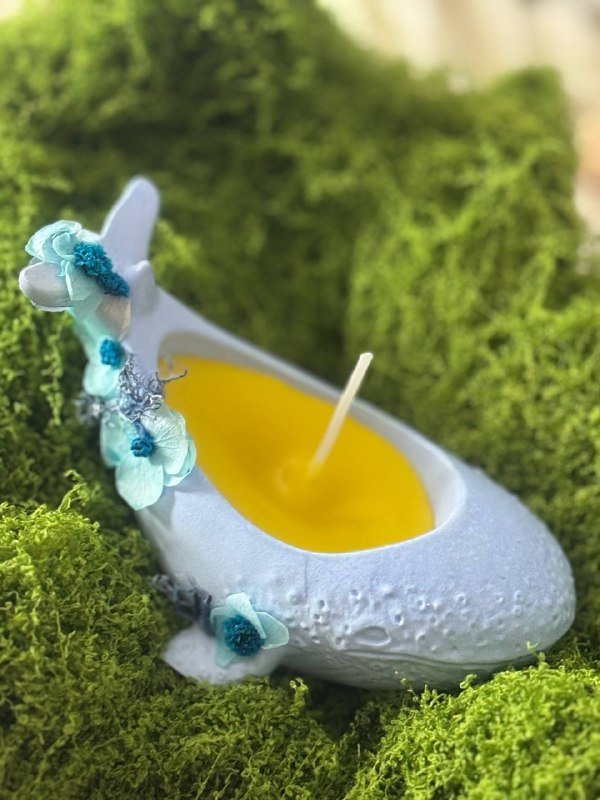 Декоративные свечи в форме китов