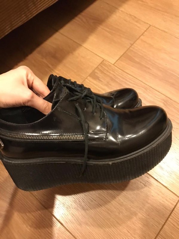 Женская обувь, одежда