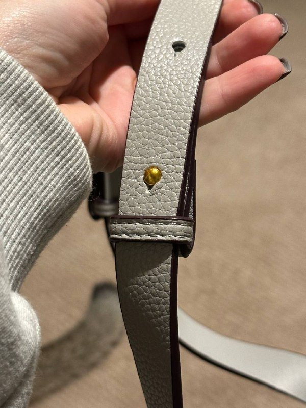 Сумка Alix Baxter с ремешком, новая 7