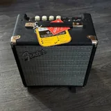 Бас гитара Squier By Fender, комбик Fender Rumbler 15 4