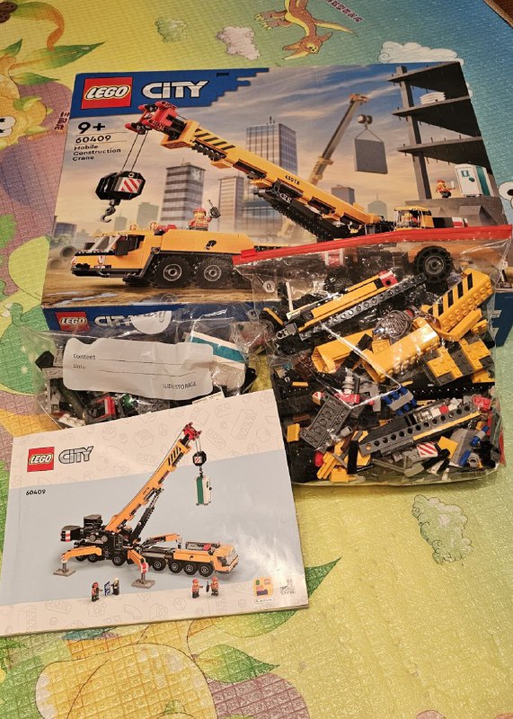 LEGO пожарный самолет, строительный кран, Hot Wheels динозавр, монстер трак, трейлер, канистра
