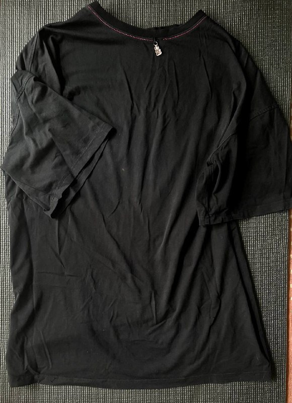 кроссовки Nike, майка Levi’s, кофта Tommy Jeans, платье Bershka, штаны Vans, тишка, мерч Simpsons, джинсы Tommy Jeans, юбка house of holland 6