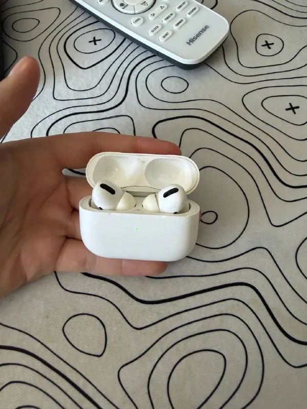 Apple AirPods Pro 1 1