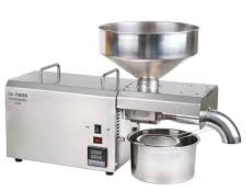 Старинные деревянные стулья, пуф, бассейн, аппарат прессотерапии, шнековый отжим 8