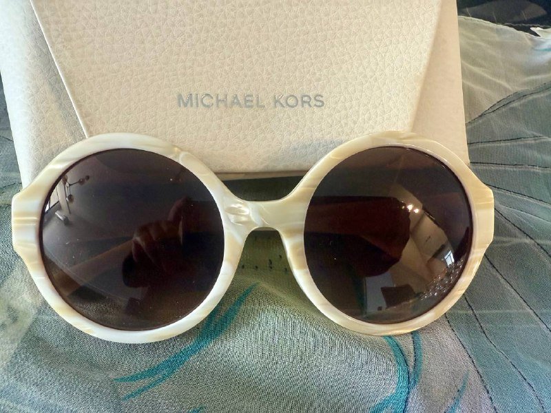 Очки Michael Kors, Ray Ban и Erroca