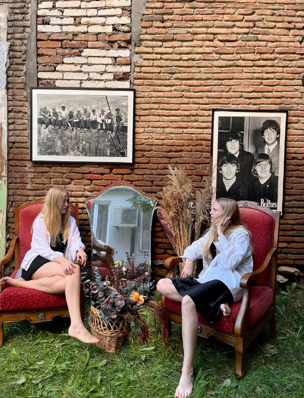 Винтажный комплект мебели: кресла, диваны большой и средний 5