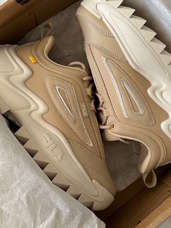 Кроссовки Fila Disraptor 2 Sueda Fiesta, Twister женские 40EU 5