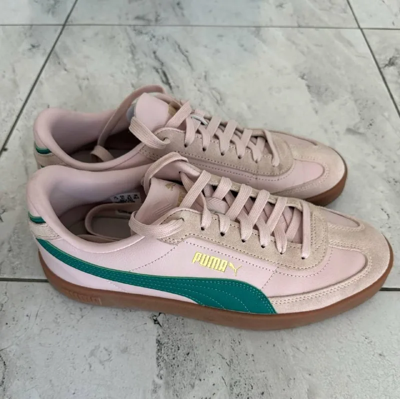 Женские кроссовки Puma