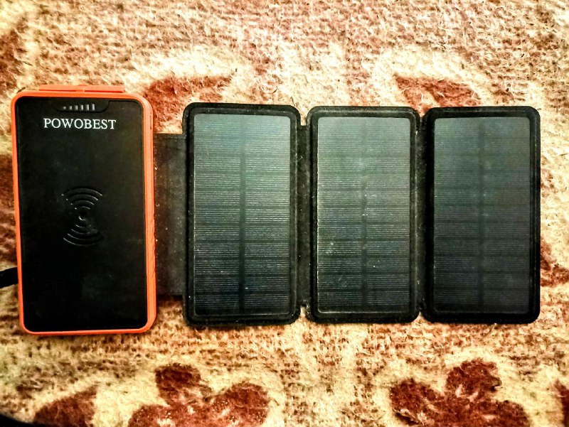 Solar Charger with 4 Panels 4