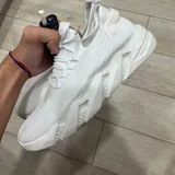 Мужские кроссовки 1