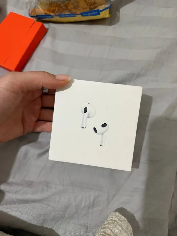 Зарядный кейс AirPods 3, кейс AirPods Pro 1