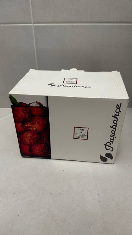 Суповые тарелки стеклянные, набор стаканов Pasabache 4