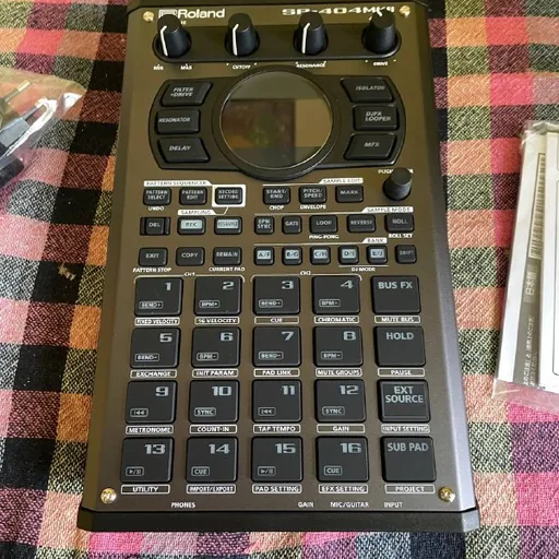 Roland SP-404MK2 семплер