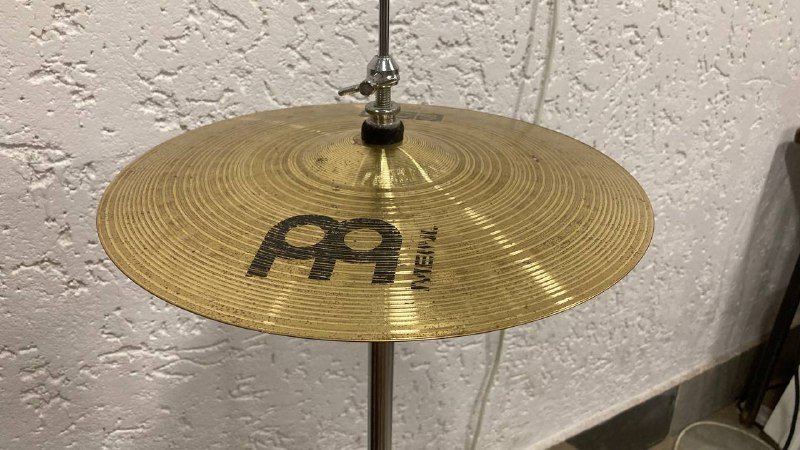 Части от барабанов: стойки, тарелки, малый, том, ковбелл, педали 2