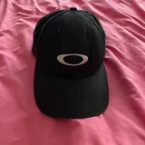 Мини юбка, комбинезон, футболка Diesel, кепка Oakley 9