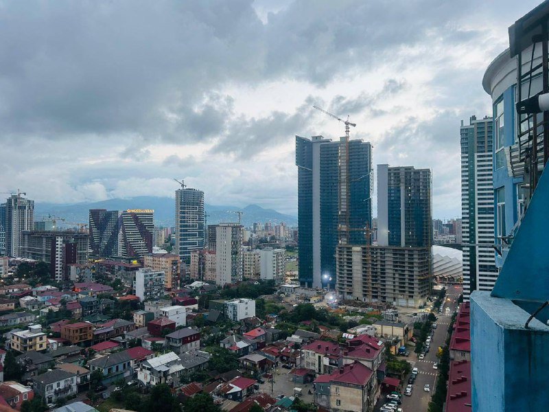 Квартира 2 спальни и гостиная с кухней в аренду