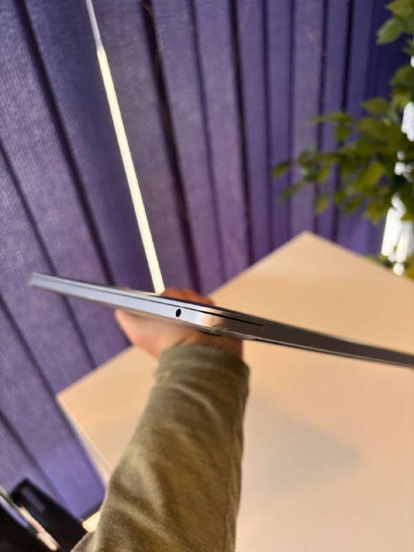 Macbook pro 2017 i5 8/128 GB 6