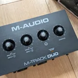Гитара Taylor, микрофон Oktava, Akai MPK mini, аудиоинтерфейс, кабели 8