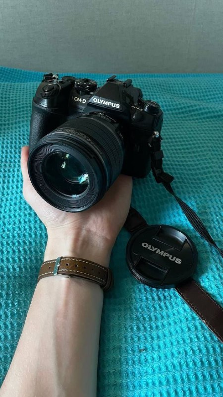 Olympus OM-D E-M1 Mark II, объектив 25mm f/1.2 PRO, аксессуары