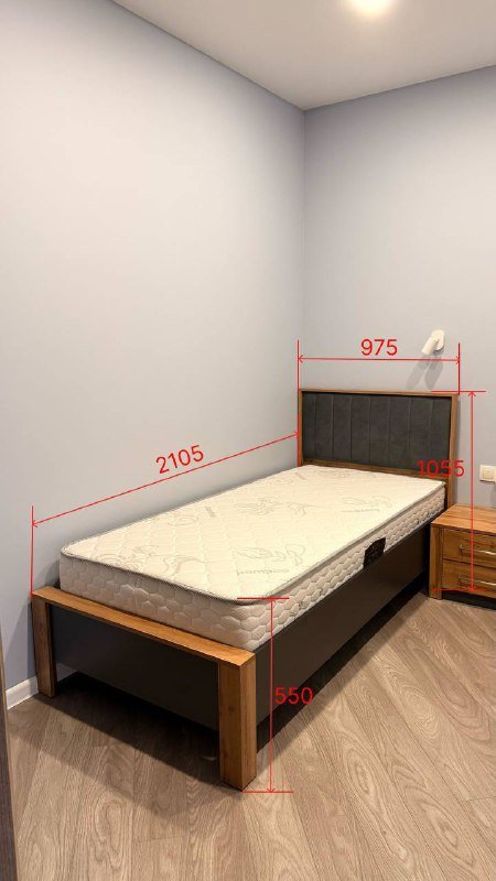 Кровать односпальная с матрацем