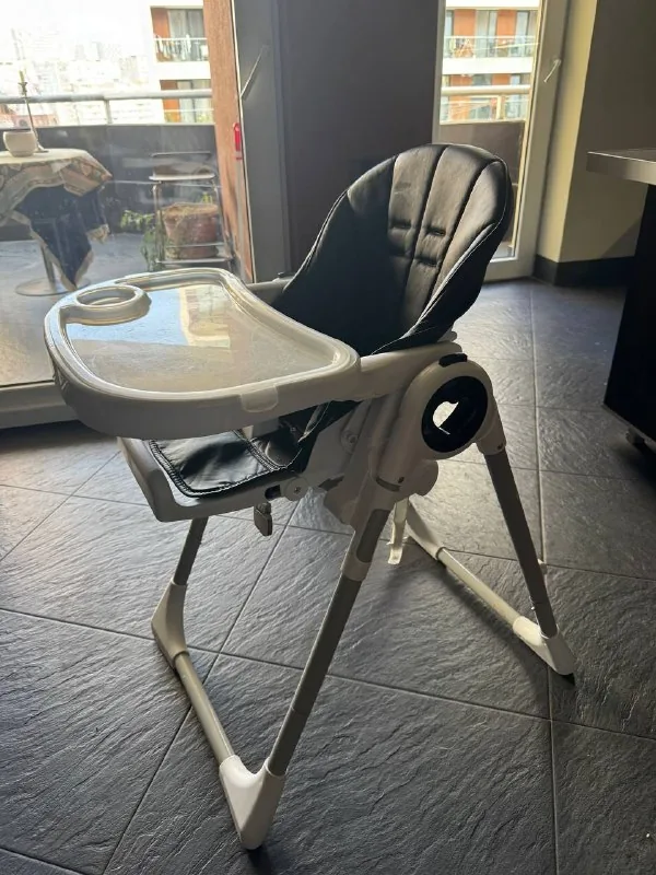 Children's high chair 1