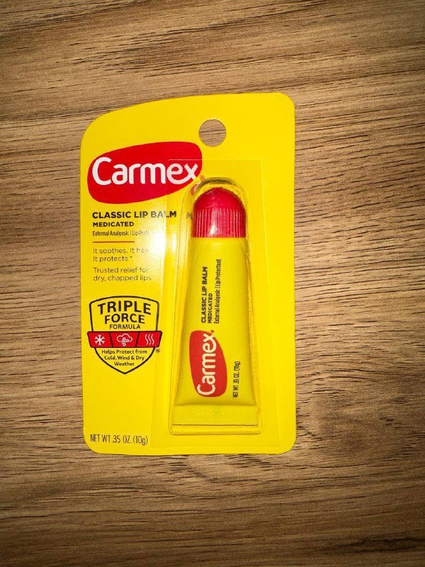 Бальзам для губ Carmex