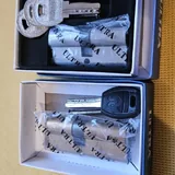 Шпаклевка, монтажный клей, ручка для валика, рамки, замки, фонарик 5