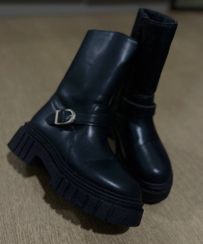 Женские ботинки 36 и 37 размера 2