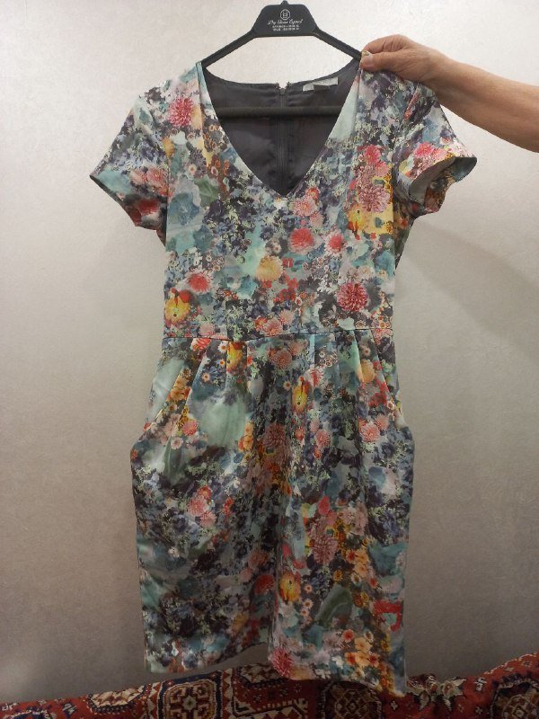 Платья женские размер 42-44