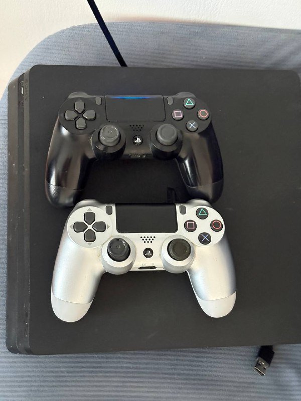 игровая консоль playstation 4 slim 1TB, 2 джойстика 3