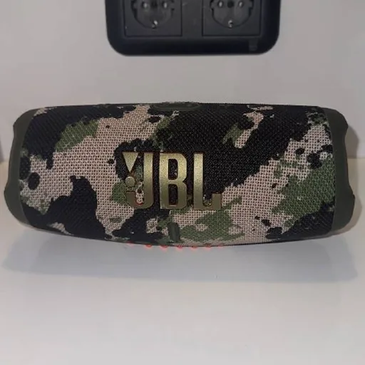 JBL Charge 5 колонка