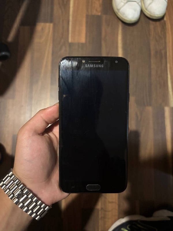 Телефон Samsung