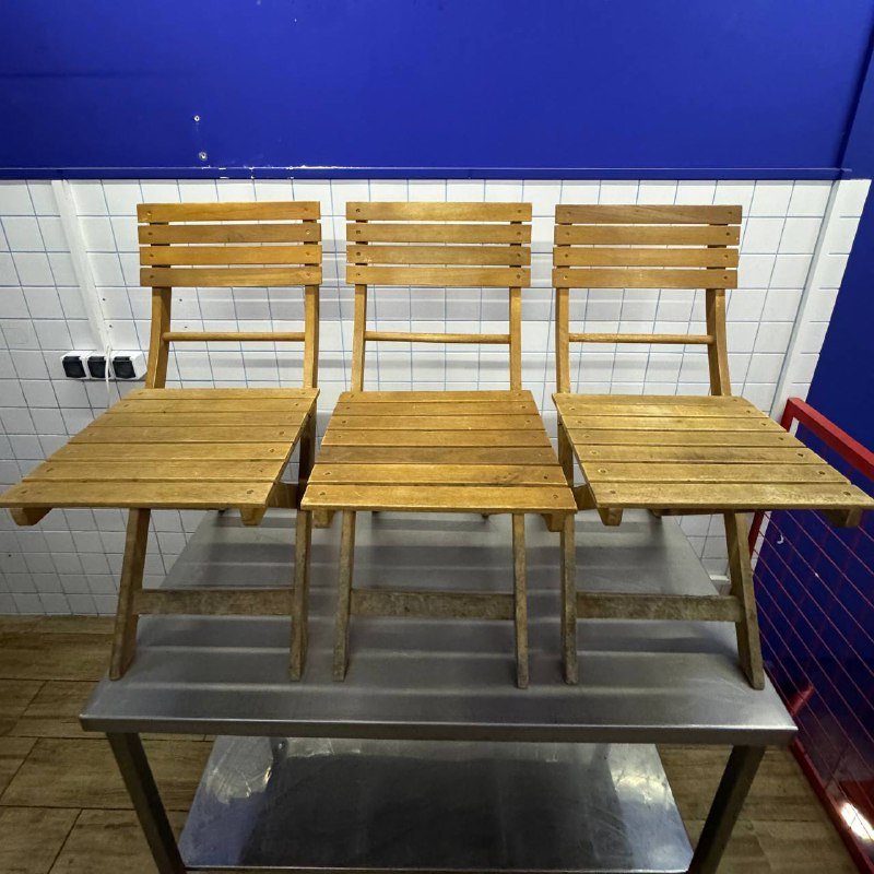 столы из нержавеющей стали, складные деревянные стулья и стол, осушитель, кондиционер, рисоварка 3