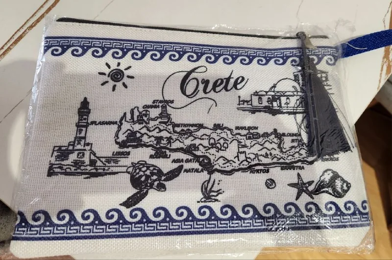 Косметичка, подарочный набор специй, оливковое масло 1