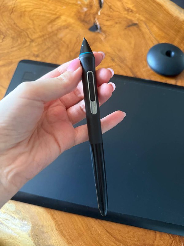 Wacom Intuos Pro Medium 2017 планшет для рисования 2