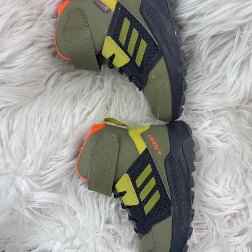 Детские кроссовки Adidas Terex