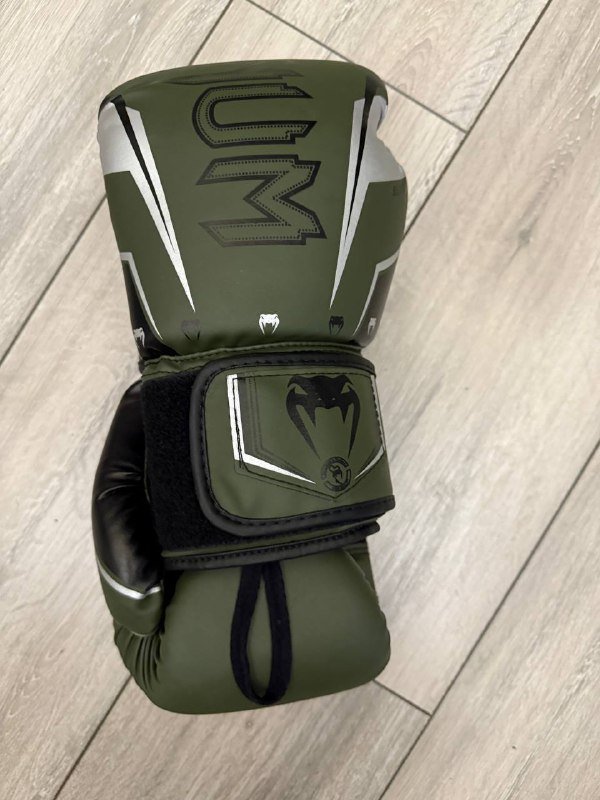 Перчатки боксерские 16oz, бинты длинные 4