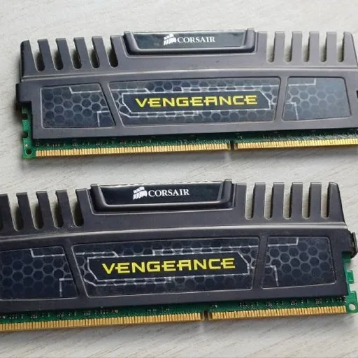 Оперативная память Corsair и HyperX DDR3