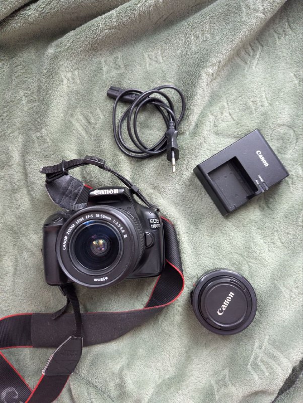 Фотоаппарат Canon 1100D, объектив 18-55mm, объектив 40mm 2
