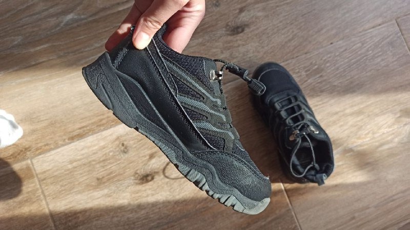 Детские кроссовки размер 32 2