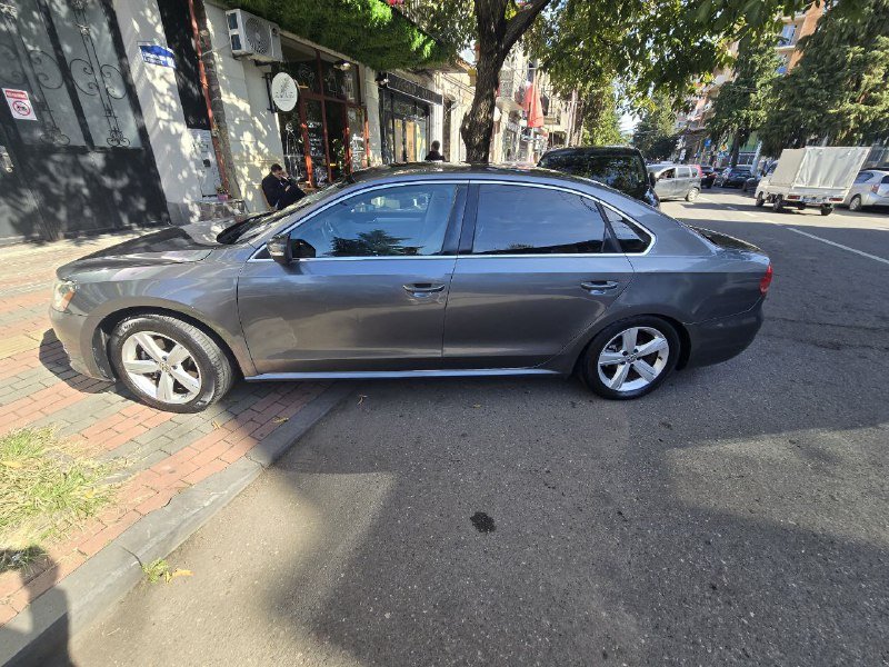 Volkswagen Passat 2.5 SE 2013 7